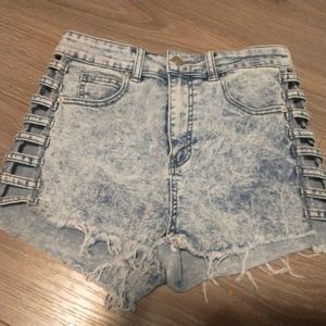 Acid Wash cut out side Jean Shorts